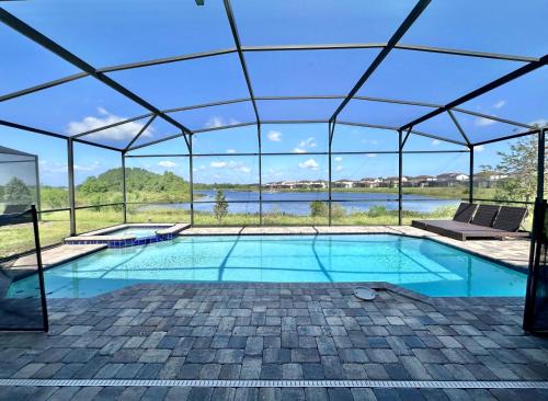 200KB - Balmoral Resort