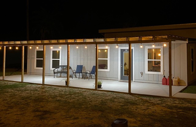 201 Matagorda - Cozy, Spacious Newly Remodeled Getaway!