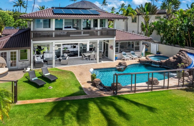 201 Portlock Rd by Gather: 4BR Beachfront Villa w/ Pool, Oceanviews & Hot Tub