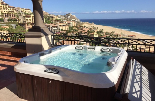 Top Floor 330 ° Ocean View, Riesige Private Shaded Deck mit Jetted Hot Tub