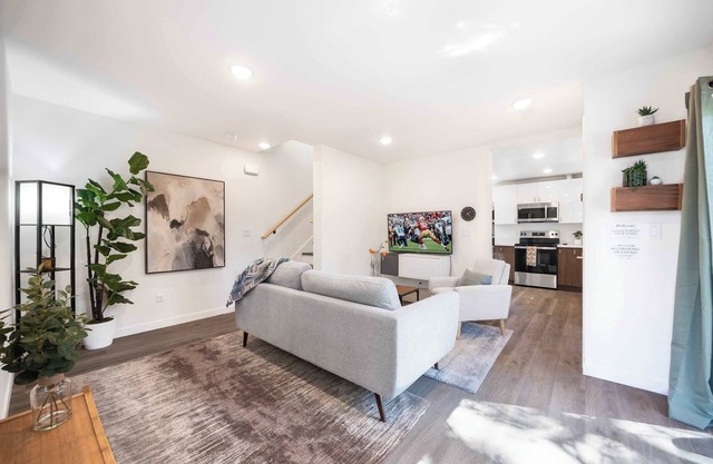 2025 Built Modern Retreat w/3 AC in Safe Location