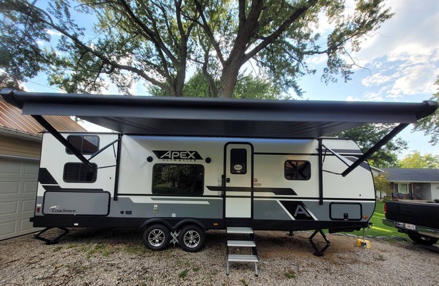 2025 NFL Draft - Comfy Camper Rental on Campground- 15 mins from Lambeau