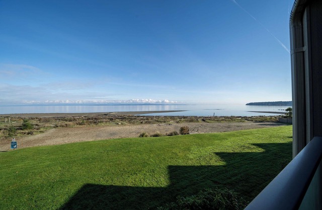 #206 Upper Beach View Suite at Shorewater Resort, Qualicum Beach