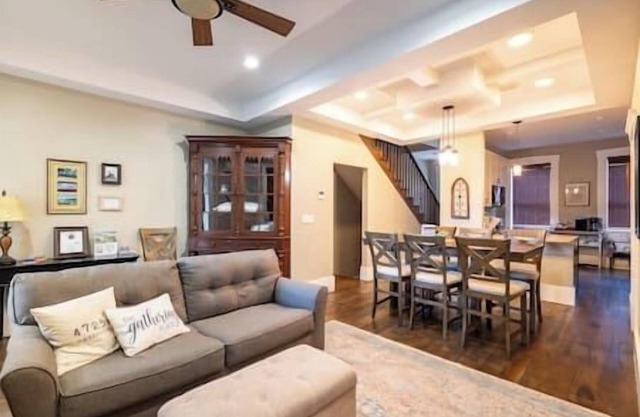 #207 King Suites, River Views, Deck, Downtown
