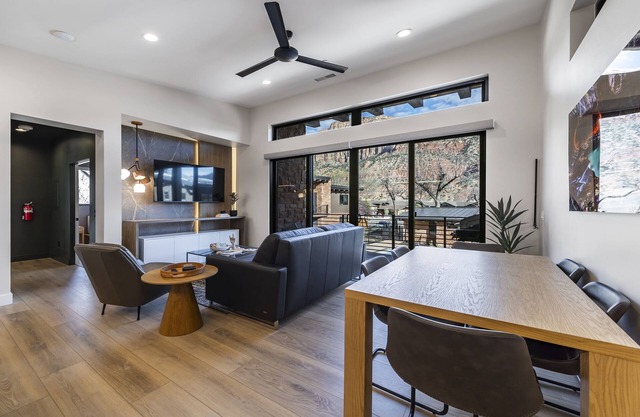 209 LaFave-Luxury Villa at Zion: Weeping Rock