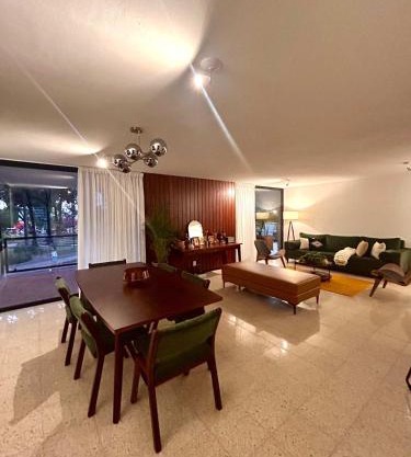 21 Wonderful apartment location design balcony