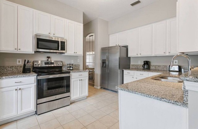 Fleming Island Retreat 🏝️ Fully furnished home for rent.