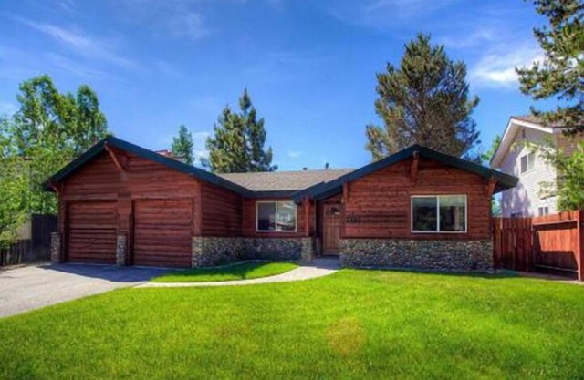 2186 Morro Drive in South Lake Tahoe