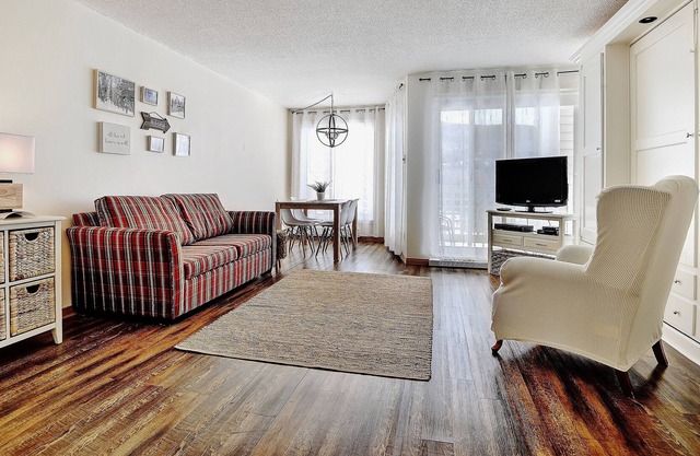 22 # 32 Chemin du Hameau, Stoneham, 289903