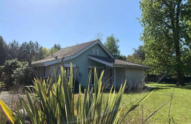 221- Charming hourtinaise house with breathtaking view of the forest for 6 to 7 people