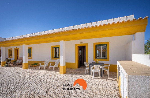 #225 Chalet Fracção G by Home Holidays