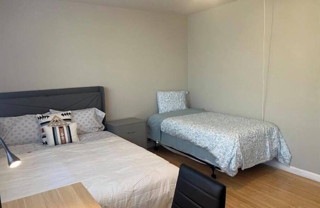 225Ramona 1bdm/1bth crprt/lndry