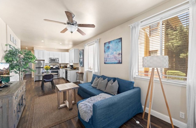 Marvelous Midtown stay with a Modern Twist!