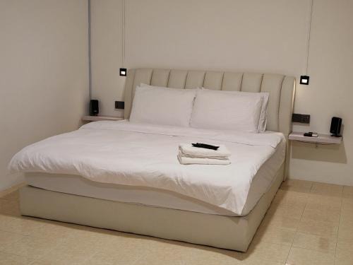 23 Inn Kingbed Room with Balcony