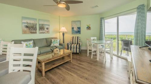 2405 Ocean Pointe Suites