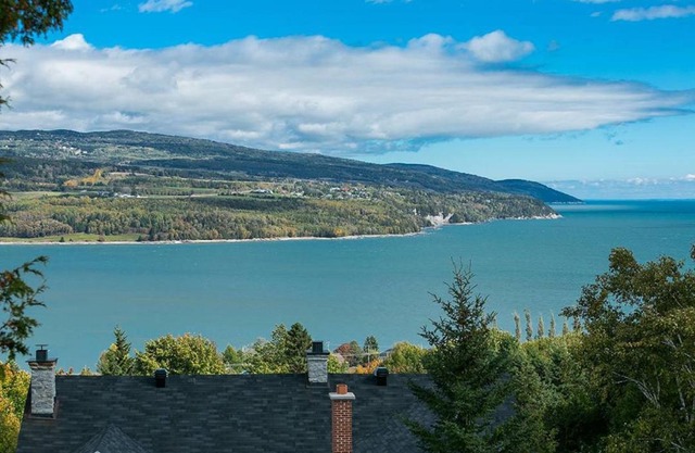 241 - La Côte Fleurie - Les Immeubles Charlevoix