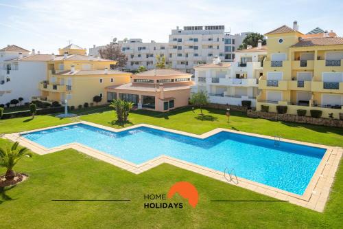 #243 Jardins de Santa Eulália H23 by Home Holidays