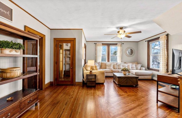 #25 *Massive* 5 BR in Downtown Southington*