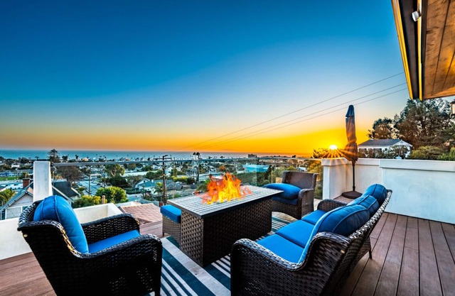 25%Off Sept 22-25 Great Reviews, Ocean Views W/Spa
