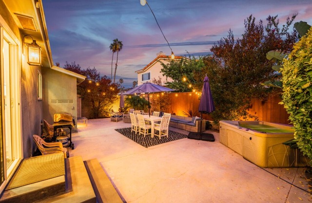 25%Off Sept 25-28! Hot Tub To Beach, Great Reviews