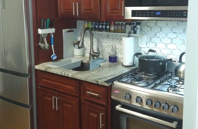 Cute Condo, 20 minutes to NYC! Across Columbia Park