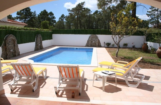 26149/AL Lovely 4 bed 3 bath villa with large fenced pool, 250 metres to beach