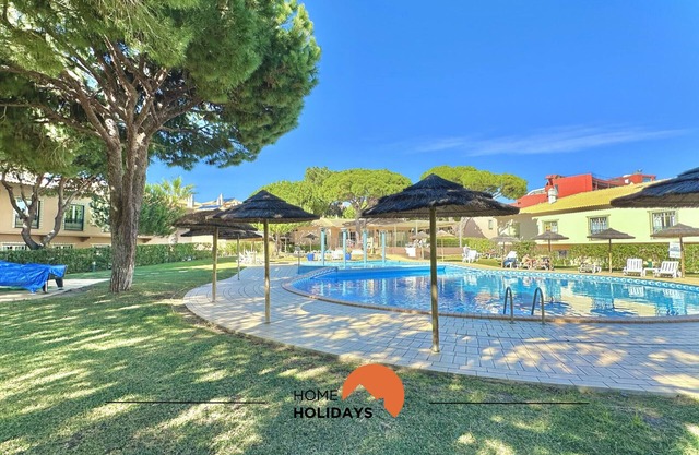#270 Pedra dos Bicos S by Home Holidays