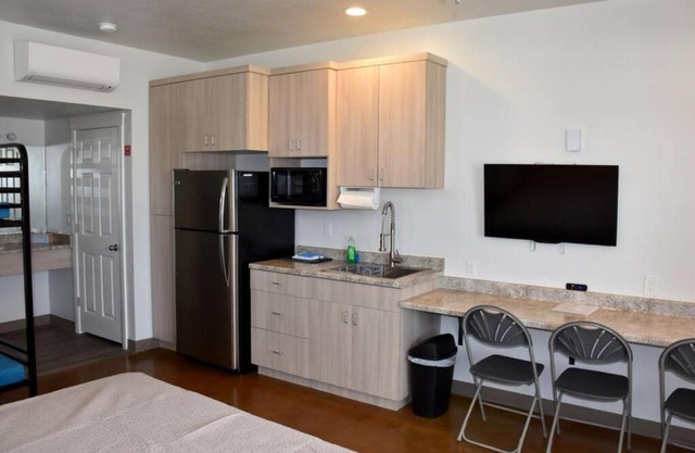 2B Bunkhouse With Cold AC