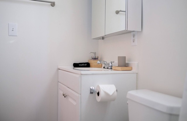 2B1B/CityCentral/Downtown/Parks/Play/Security gate