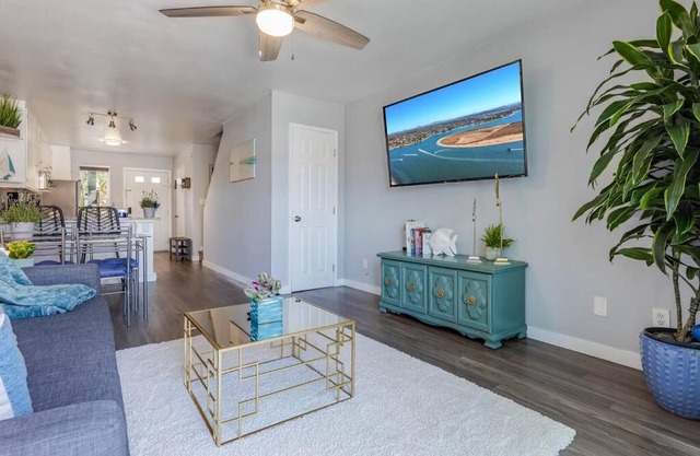 2BD Bird Watchers DreamPool across fromBeach