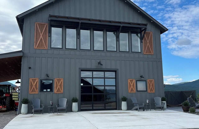2bed 2bath Barndominium in Arlee just north of Missoula on horse sanctuary.