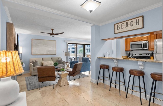 2Bed/2Bath Condo - 3 minute walk to the sand in Arcadian Shores/Shore Drive!