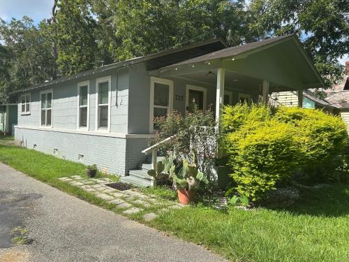 2br 2ba Close to Downtown, Midtown, and FSU