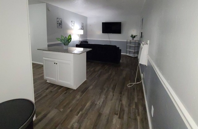 2BR Apt Near Scott&White