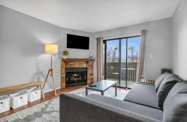 2BR Condo-Near Trails & Ski Resorts