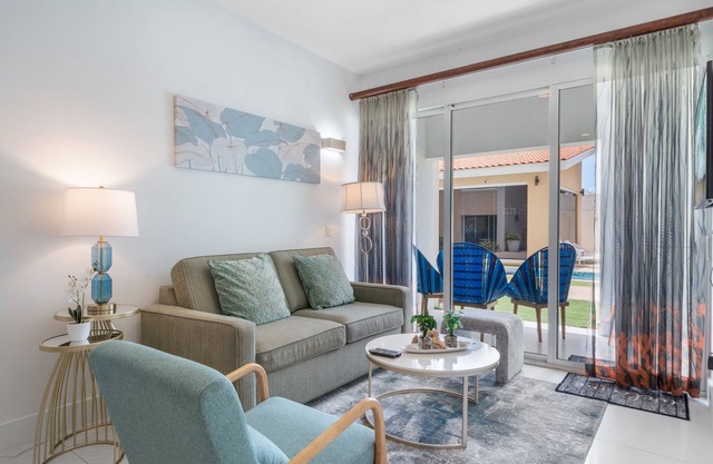 2BR Condo! Resort-Style Pool!