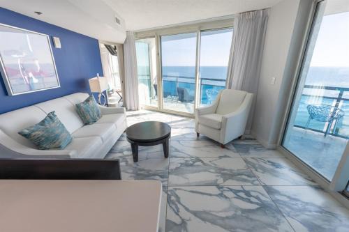 2BR condo w hot tubs & ocean views