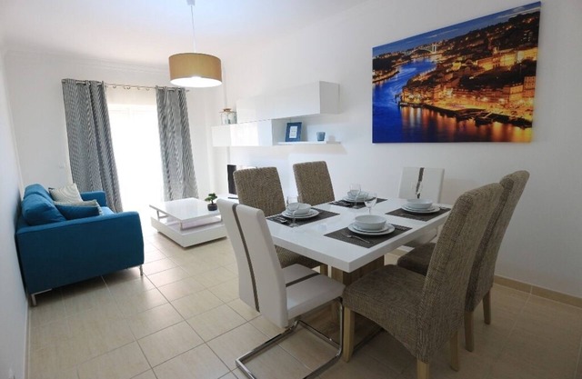 2BR Encosta São José, Erdgeschoss mit Terrasse zum Garten und Pool, Gale Strand
