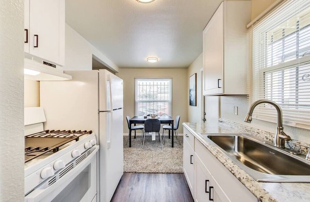 2BR in Berkeley Near Campus!
