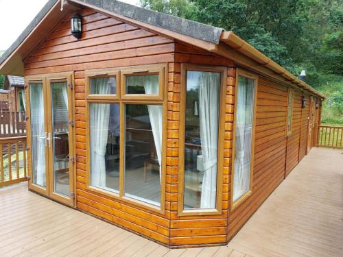2br-Lodge-Sleeps4-ValleyView-PetFriendly