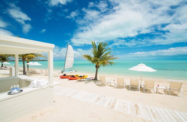 2BR | Ocean Front Suite w/ Living & Dining Area | Private Beach Access