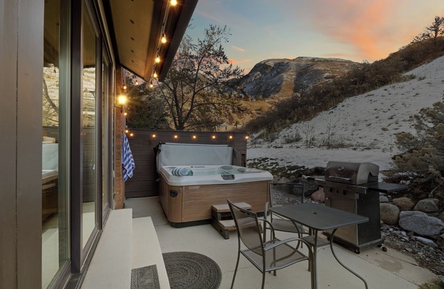 JULI SPECIAL Privathaus mit Whirlpool in der Nähe von Canyons, der Innenstadt von SLC, Flughafen