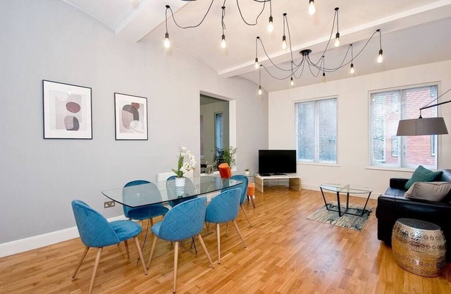 Mulberry Flat 2 - Zwei Schlafzimmer im 1. Stock - für 6 Gäste in 2 Schlafzimmern