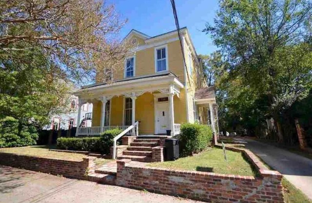 2nd ave B Electric Retreat UPTOWN Ten MIN to Ft Benning