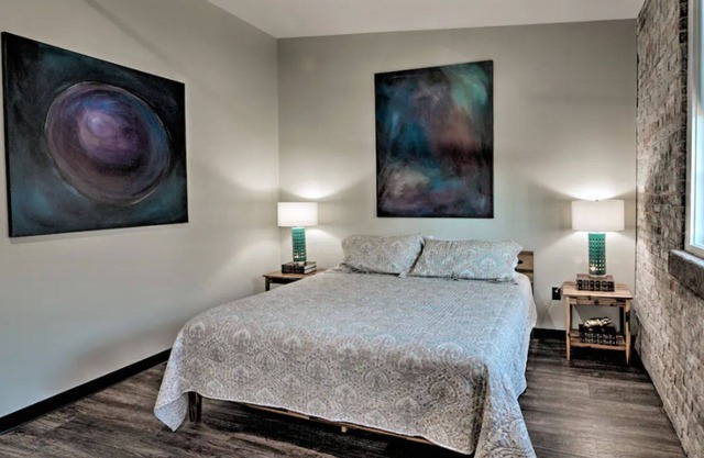 2nd Street Inn Room #14