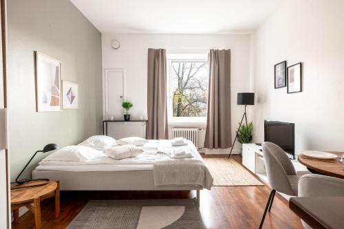 2ndhomes Cozy Helsinki Center Studio with Park View