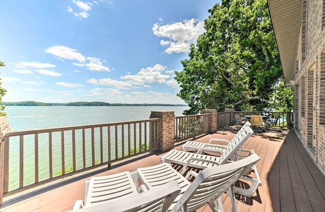 NEU! A-Frame Home am Kentucky Lake mit eigenem Dock!