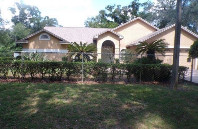 3/3 home in Thonotosassa.Near Amphitheater, Hard Rock,USF, Busch Gard, MOSITampa