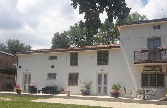 3 Apartments, die als eine, atemberaubende Lage mit privatem Pool gebucht werden können