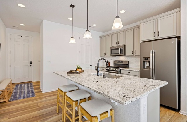 3 bd 3 bth Retreat